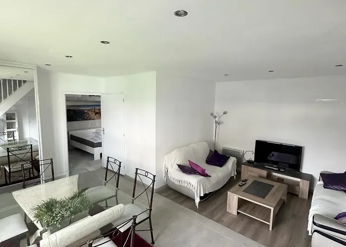 Apartment Avec Piscine Privee Couverte Chauffee Et Jaccuzi