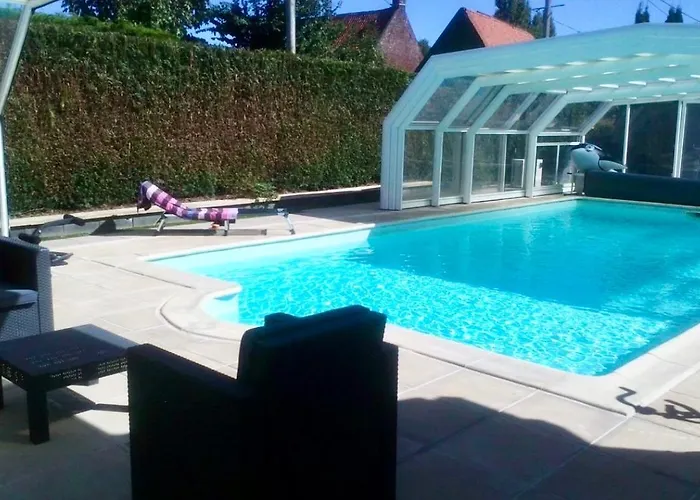 Avec Piscine Privee Couverte Chauffee Et Jaccuzi Eperlecques